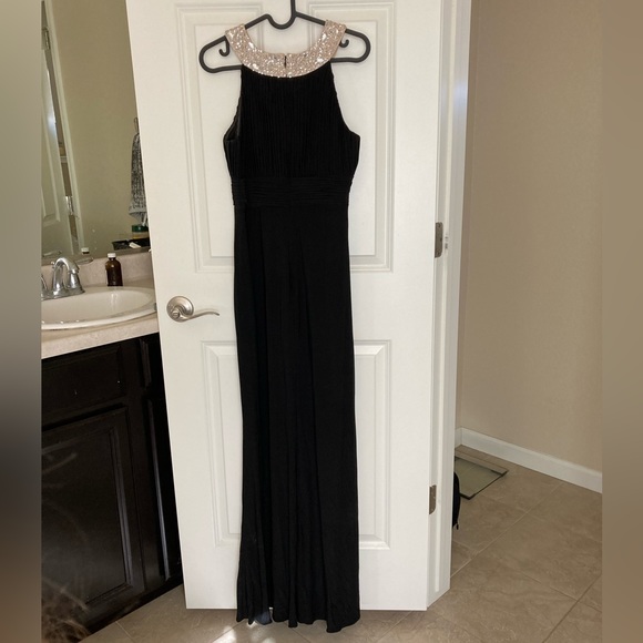 Black Beaded Neck Keyhole Halter Maxi Gown Prom Formal Dress - Picture 3 of 7